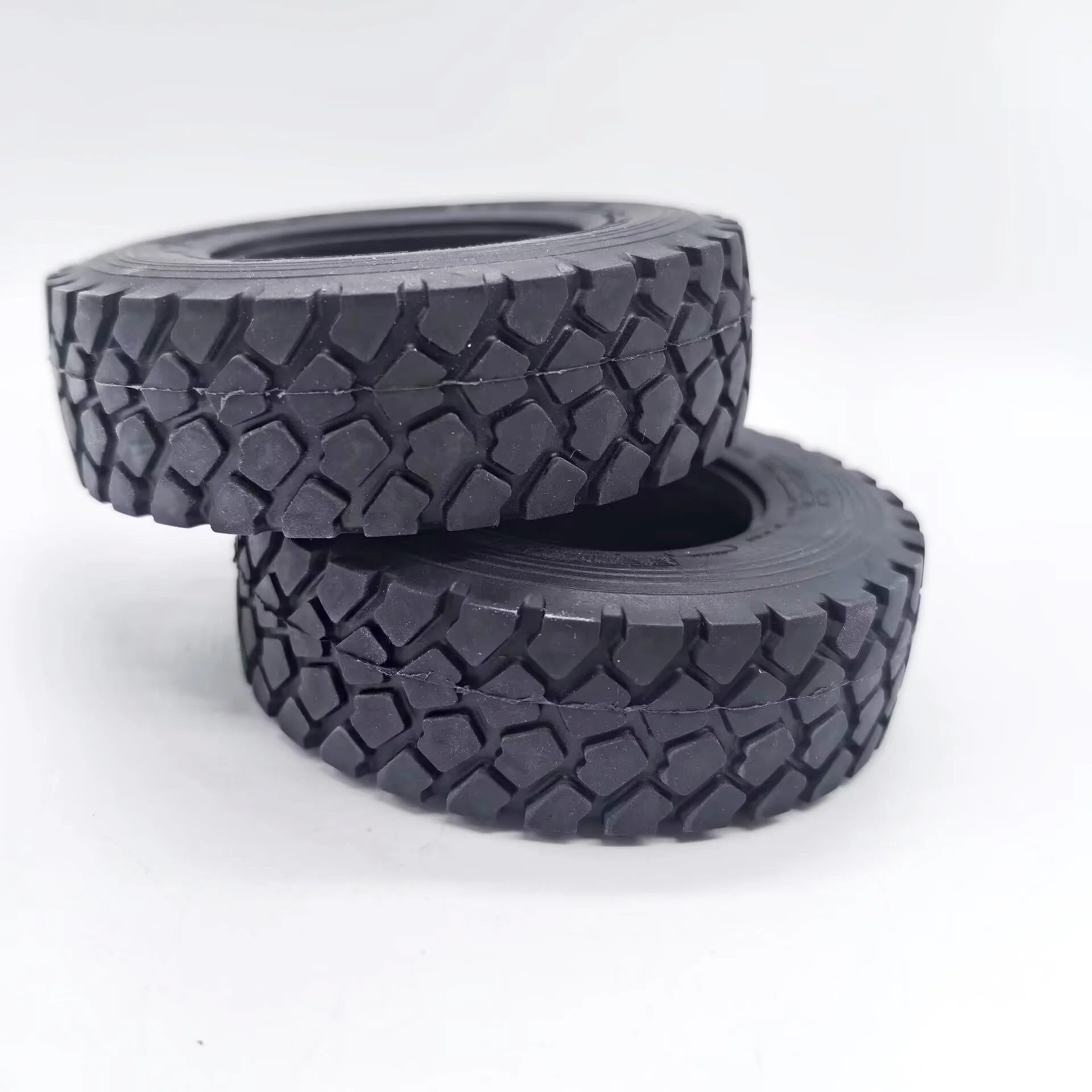 

RC 1/14 резиновые полоски шины гравийные шины для Scania 770s Benz 3363 Volvo Fh16 Man грузовик трактор DIY игрушечные детали