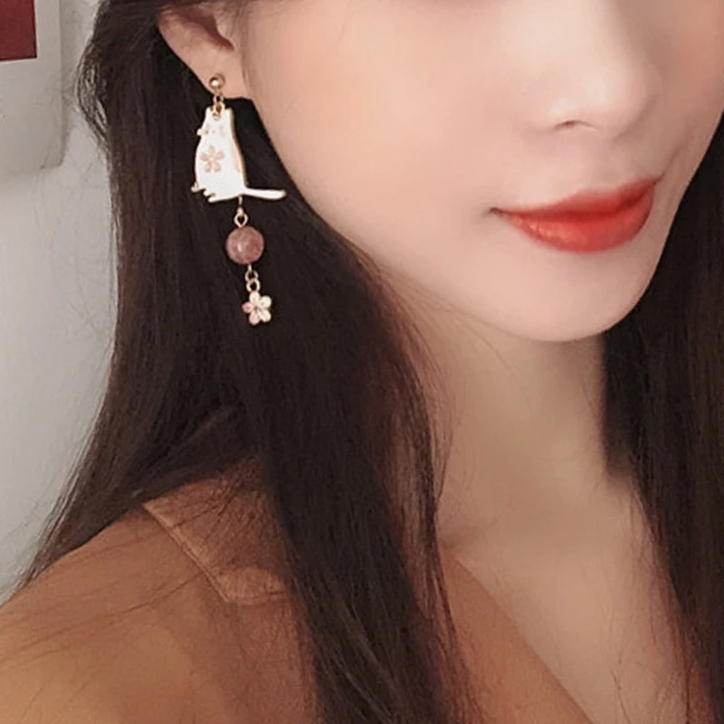 Vintage Chinese Style Flower Fan Earrings for Women Cute Asymmetrical Crane Cat Drop Earring Party Daily Fashion Jewelry