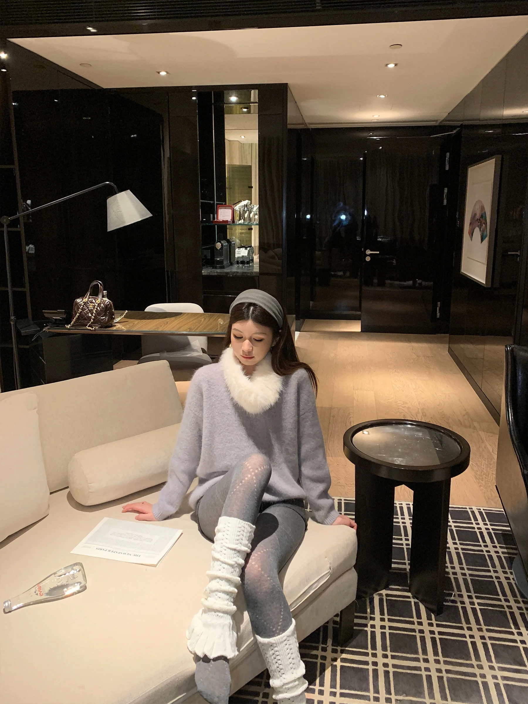 

Sam Seoi Rabbit Fur Knitted Sweater Women's Design Unique Long Sleeve Thickened Casual Style French Style round Neck Top