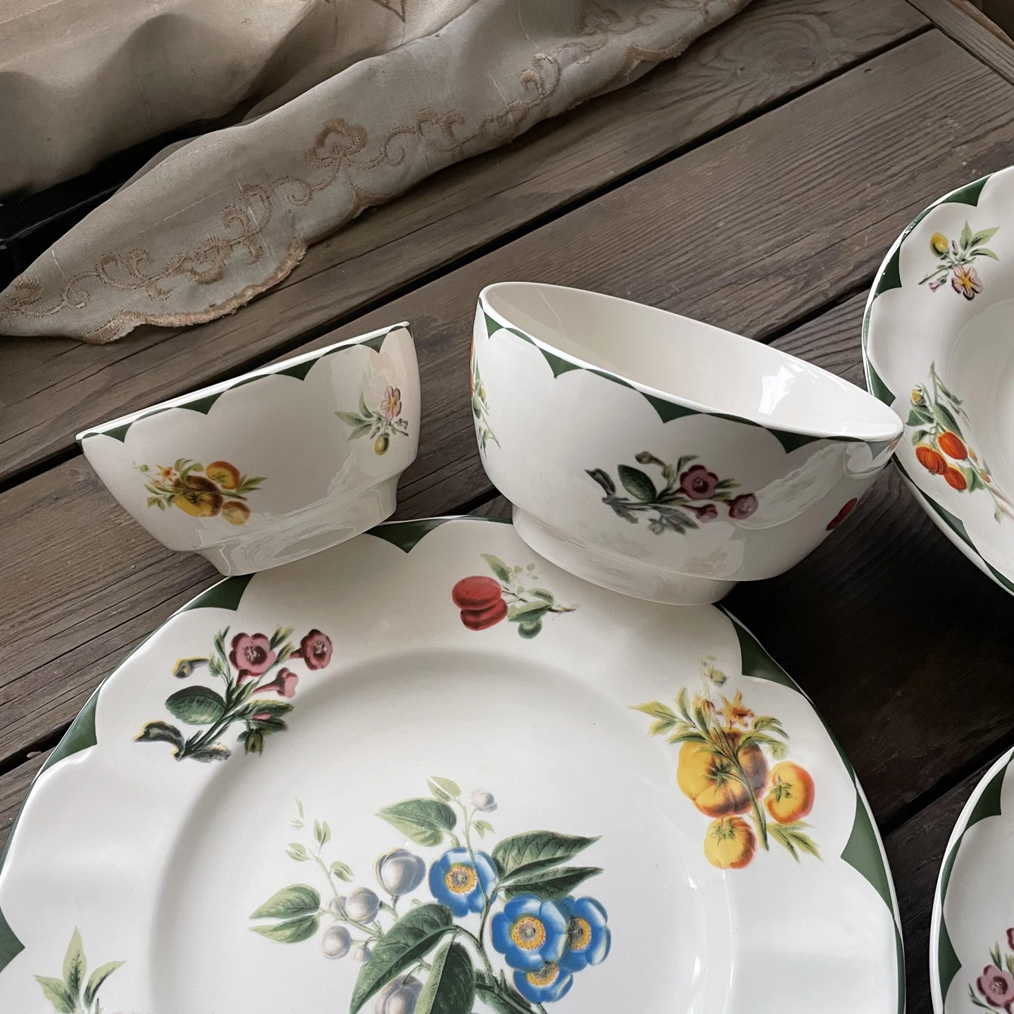 Ensemble de salle à manger rétro sous glaçure, assiette à bol, haute valeur esthétique, usage domestique, bol à riz, assiette à légumes, assiette attrayante