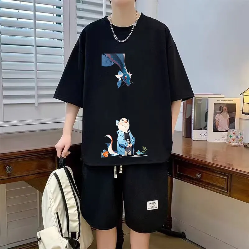 

Свободный мужской спортивный костюм: летний комплект из футболки и шорт в гонконгском стиле, повседневный, больших размеров, уличная одежда для подростков