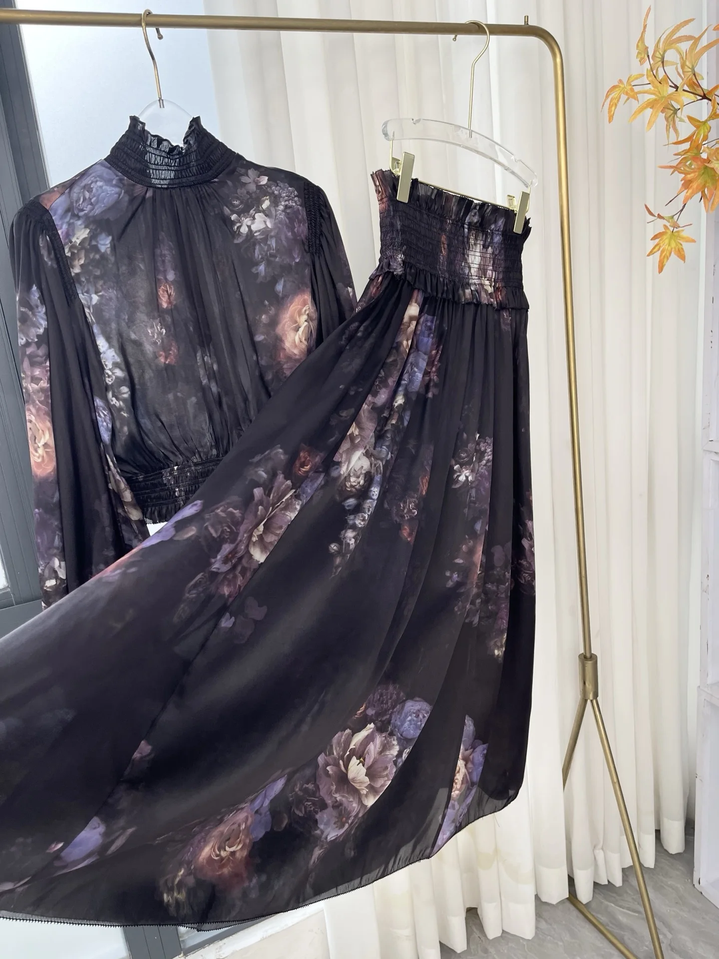 

2025 New Black Floral Print Long Sleeve Blouse Tops and Lace Midi Skirt Set