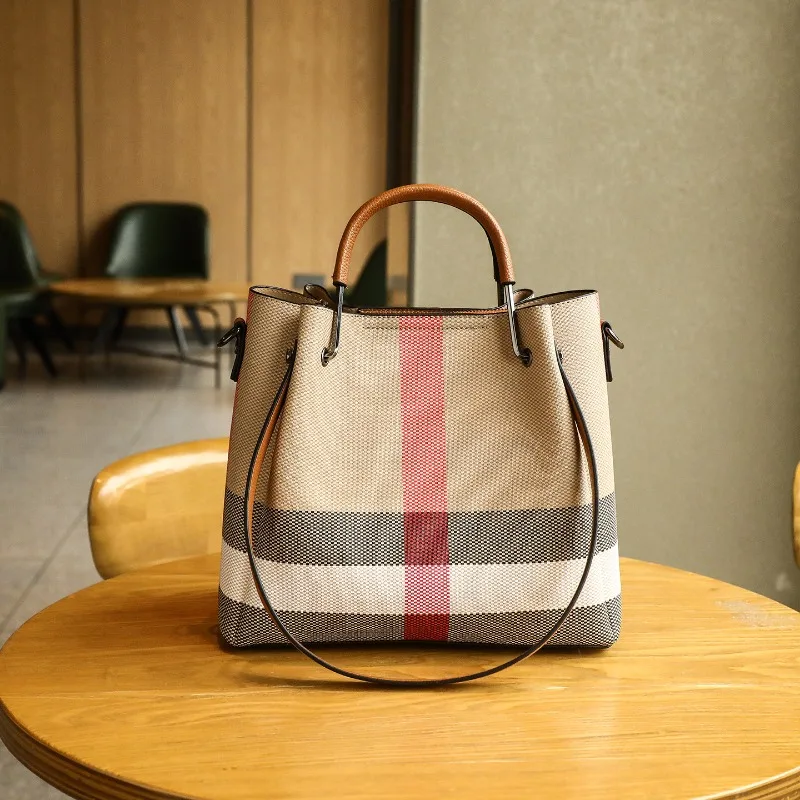 High Quality Leather Handbag For Ladies Tote Bag - Shoulder Strap Messenger Style Popular Classic Design