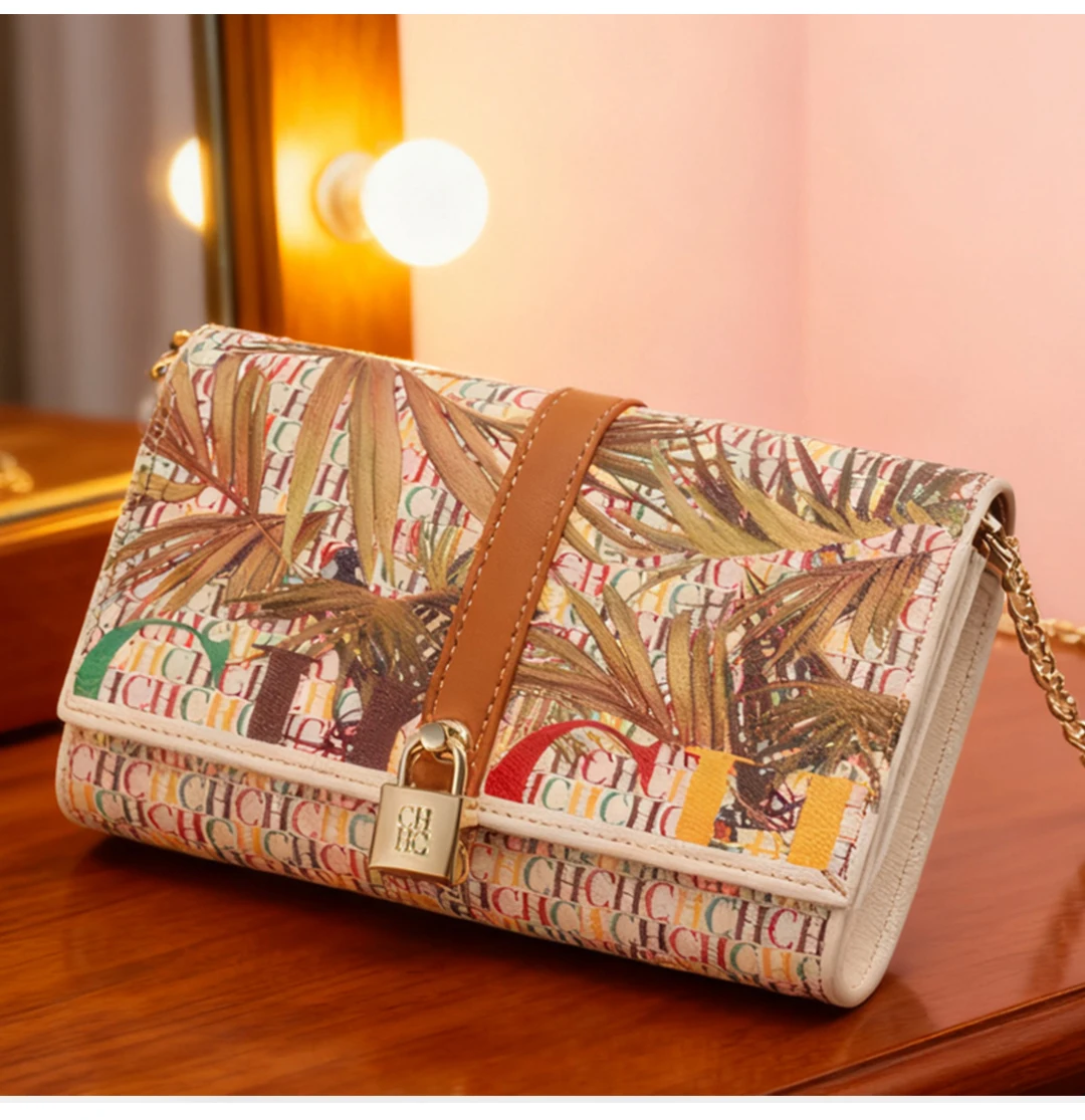 CH Damen Schultertasche mit Allover-Camouflage-Print, Metallkette, Crossbody-Tasche mit Verschlussklappe, Damen-Abendclutch – Detail 6