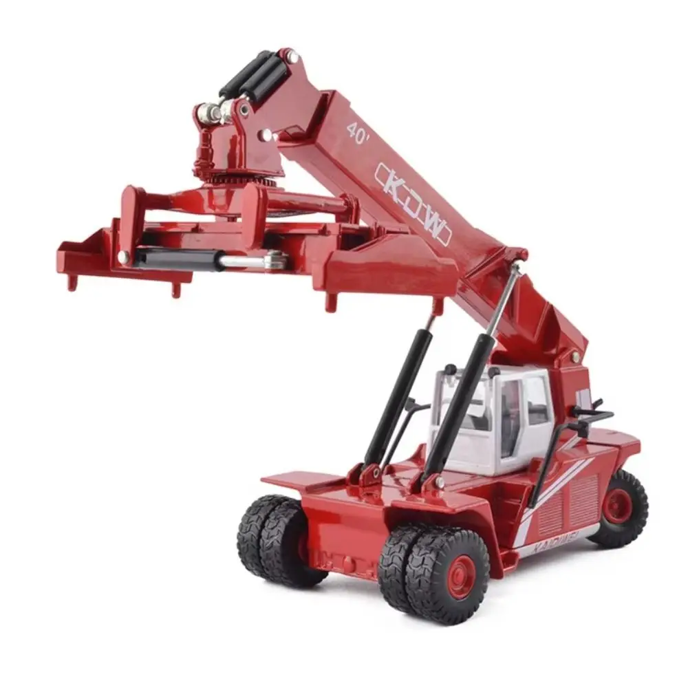 Model żurawia kontenerowego w skali 1:50, model pojazdu budowlanego do transportu samochodów z podnoszeniem przednim, karoseria ze stopu, przesuwne elementy.