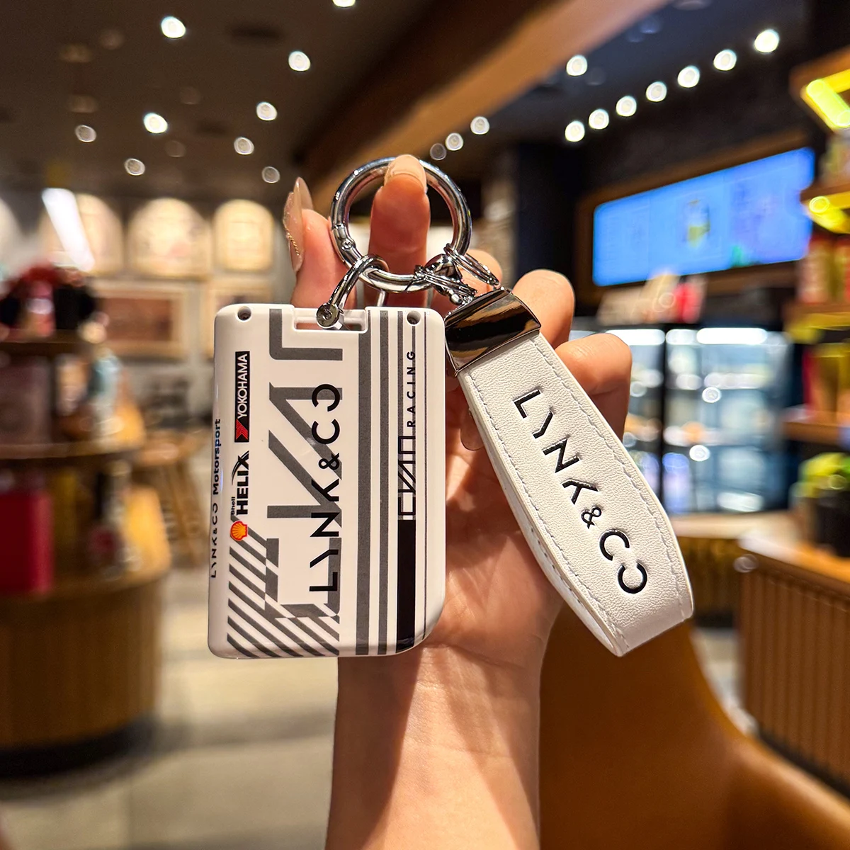 

Suitable for Lynk & Co 900 key case 03 shell 10 bag 05 Modification 2025 model emp buckle 07 Car 09 Men 06 Women 01 Special z20