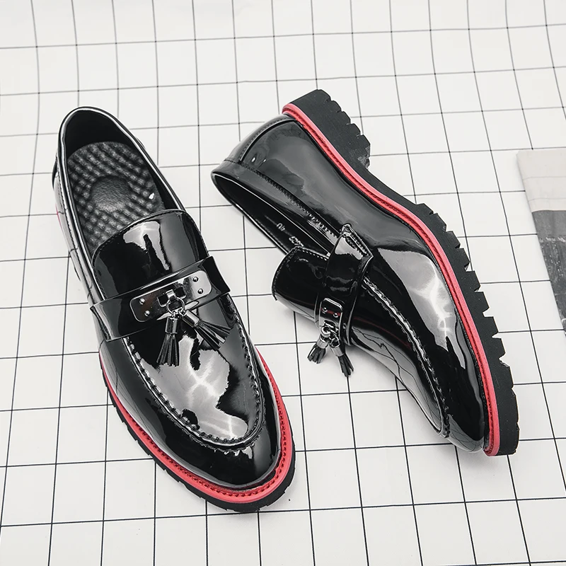 New Luxury Fashionn Pointed European Style Monk Strap Shoes Men Casual Loafers Formal Dress Footwear Business Shoes Masculino