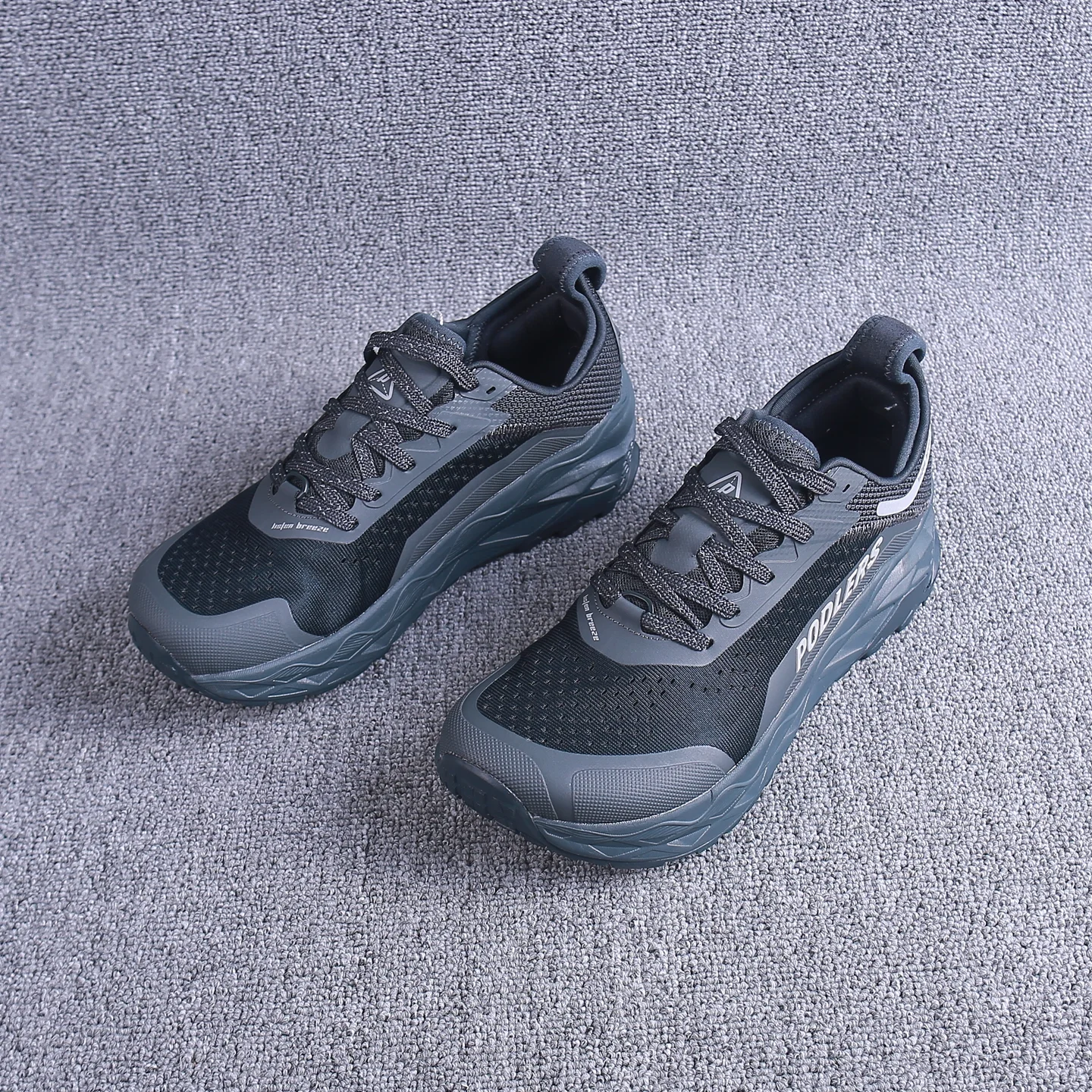 New 2025 Summer Breathable Walking Shoes Breathable Shoes Soft Bottom Shock Absorption Casual Running Shoes Very Good