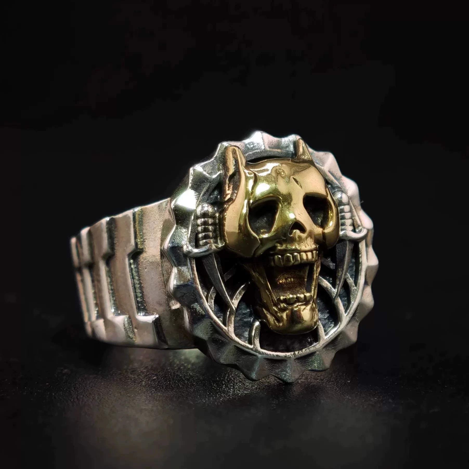 Personalized Gothic Skull Pattern Adult Ring Adjustable Opening Design Alloy Anime Related Accessories