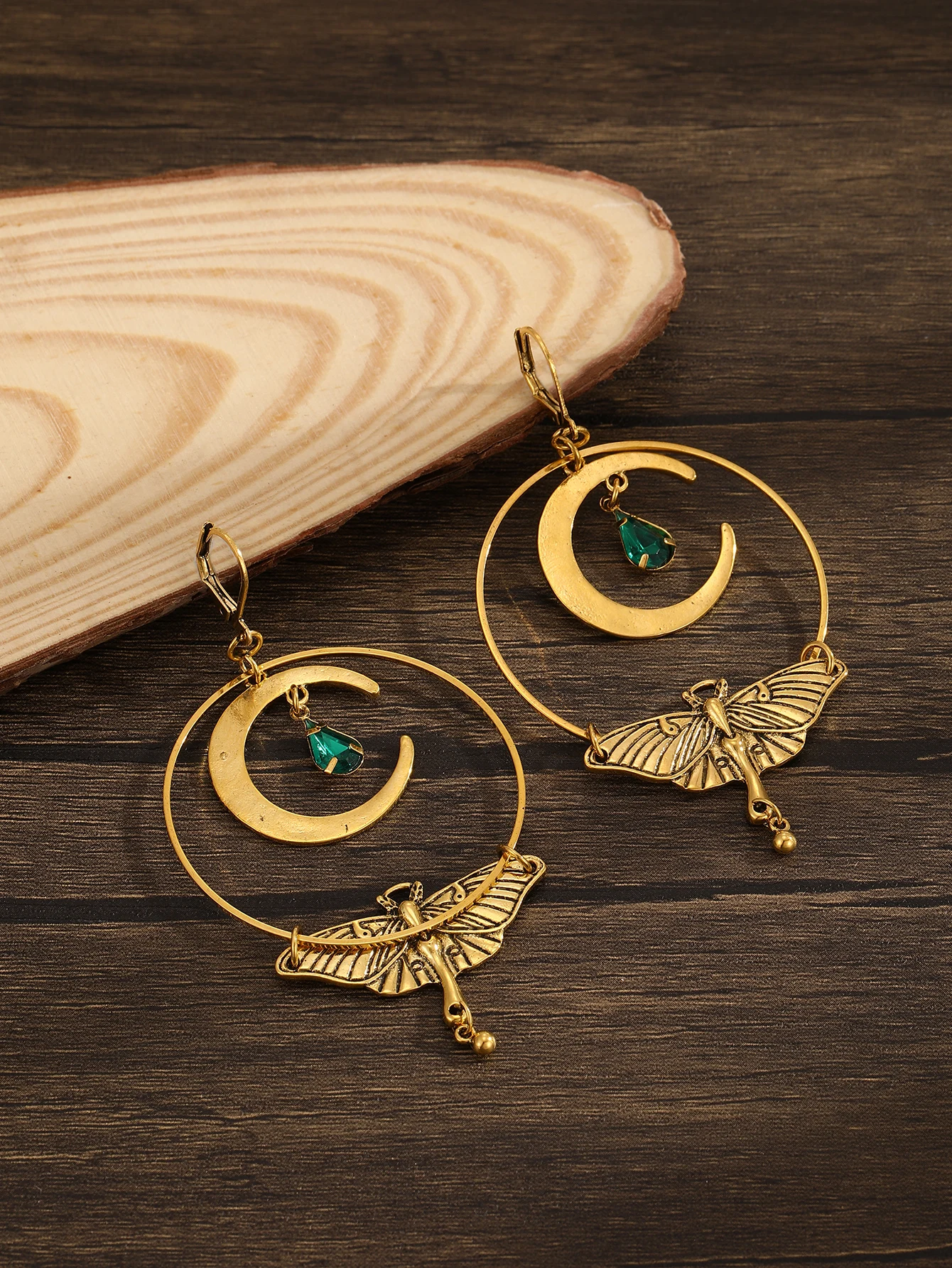 أقراط معدنية منحوتة للنساء ، نمط بوهيمي ، قمر وعثة ، هدايا عصرية ومبتكرة ، مجوهرات