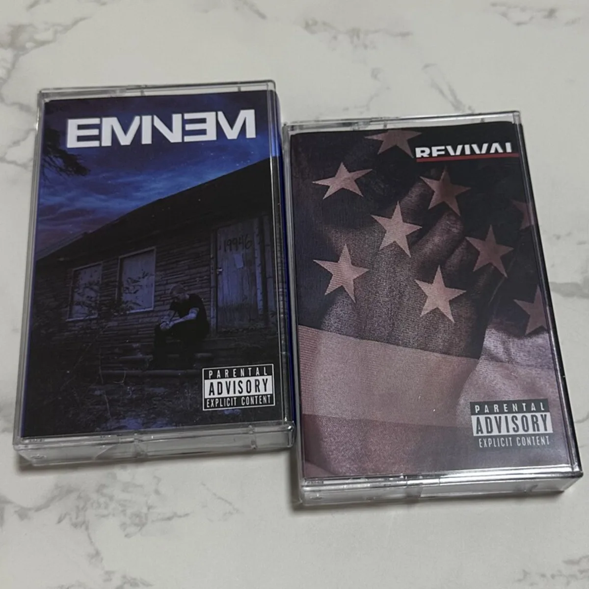 

Eminem Hip-Hop Rap Music Cassette Tapes Western Rap Collection with Lyric Booklets for Music Listening and Collection