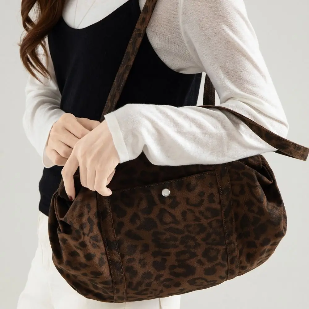 

Lightweight Leopard Print Shoulder Bag Large Capacity Foldable Canvas Tote Bag Nylon Material Korean Style Nylon Handbag
