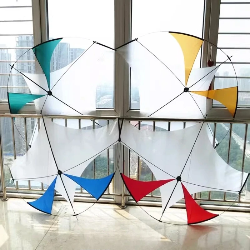 Indoor hovering kite, windless kite