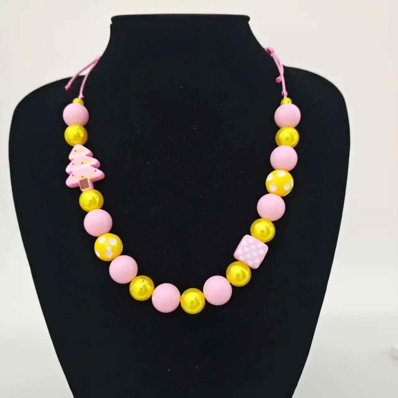

Sweet Girl Pink Christmas Tree Beads Neckace Children Handmade Adjustable Christmas Jewelry Gifts