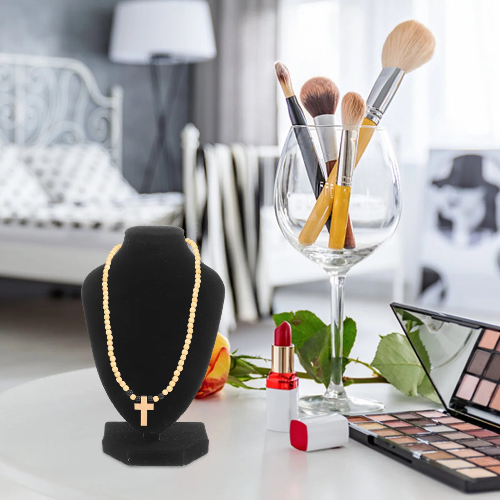 

Necklace Display Stand Plastic Fabric Material Jewelry Organizer For Necklaces Chains Bust Mannequin Holder Home Store Decor