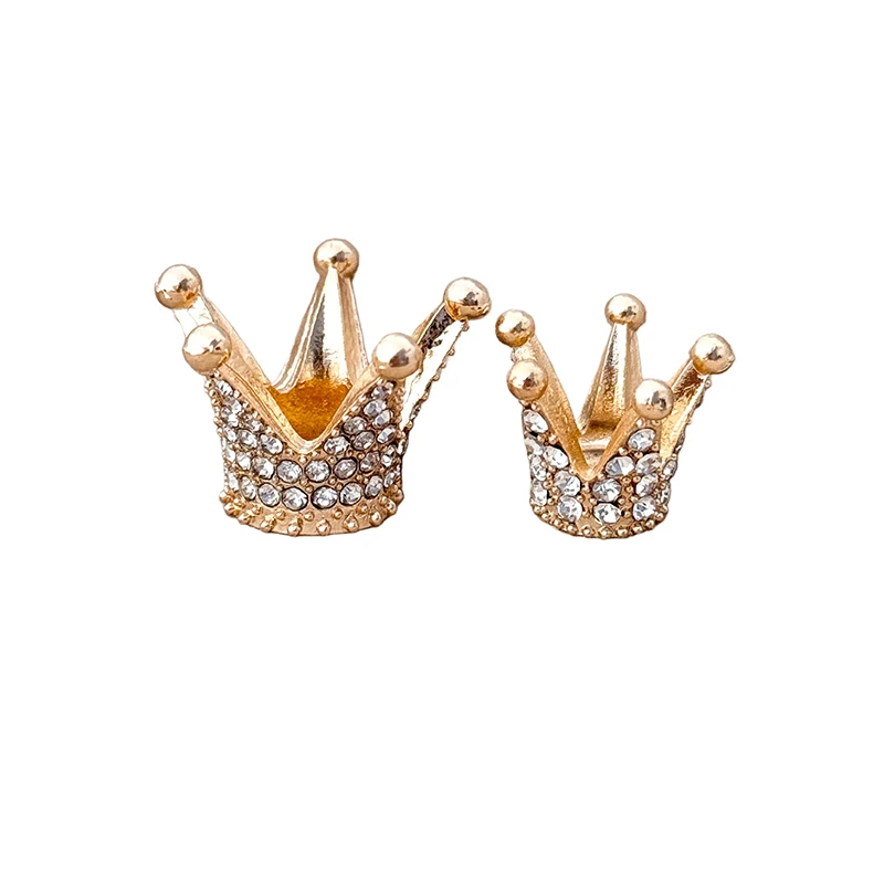 2/3 ชิ้น Dollhouse Miniature Gold Mini Alloy Crown Rhinestone Princess Crown ขนาดเล็ก Tiara ของเล่นตุ๊กตาอุปกรณ์เสริม