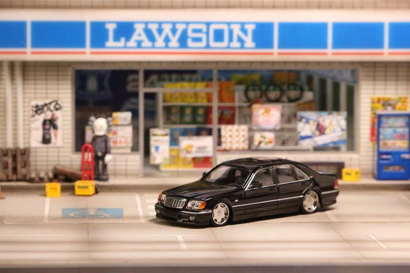 Street Weapon 1:64 MB W140 black limited1000 Diecast Model Car