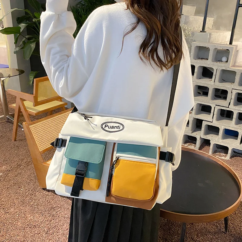 

2024 New Women's Large-capacity Nylon Tide Cool One-shoulder Messenger Bag Korean Version Contrast Color Student Crossbody Bags