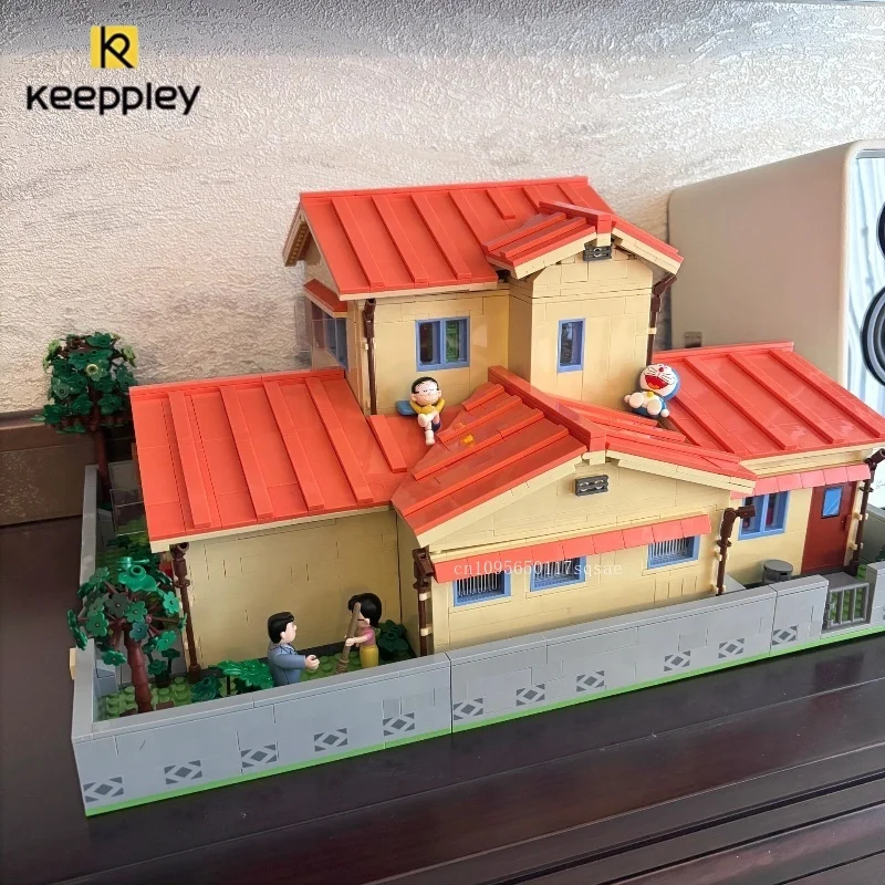 

Keeppley Doraemon Nobita Nobi's House Building Block Модель сращивания Мультфильм Аниме Игрушки Украшение комнаты Подарки-сюрпризы на день рождения