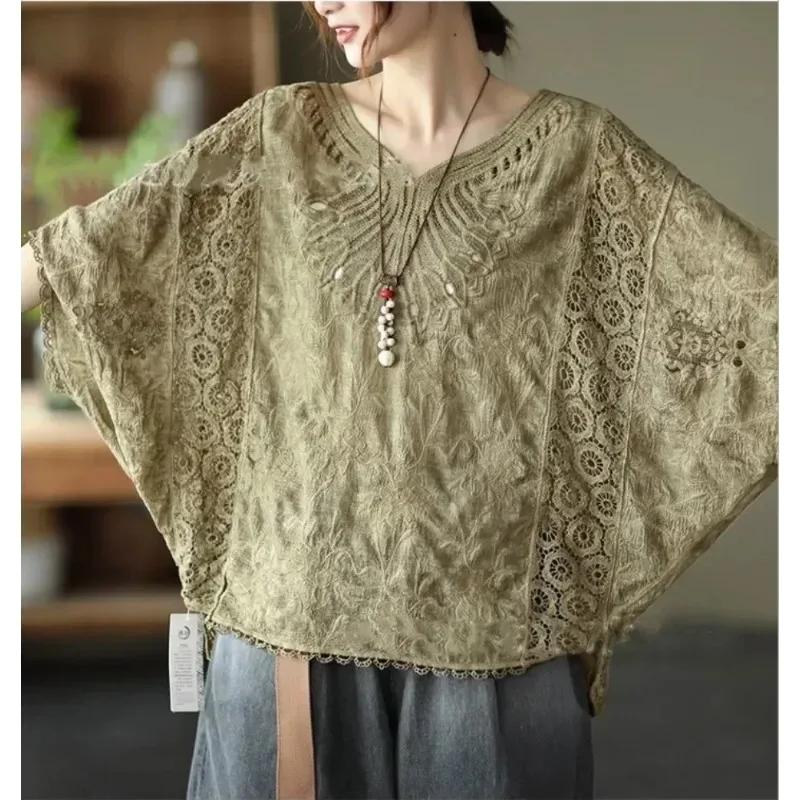 

2024 New Summer Fashion All Cotton Hollow-out Hook Flower Bat Sleeve Top Loose Short Sleeve Temperament Art Smock T-shirt Woman