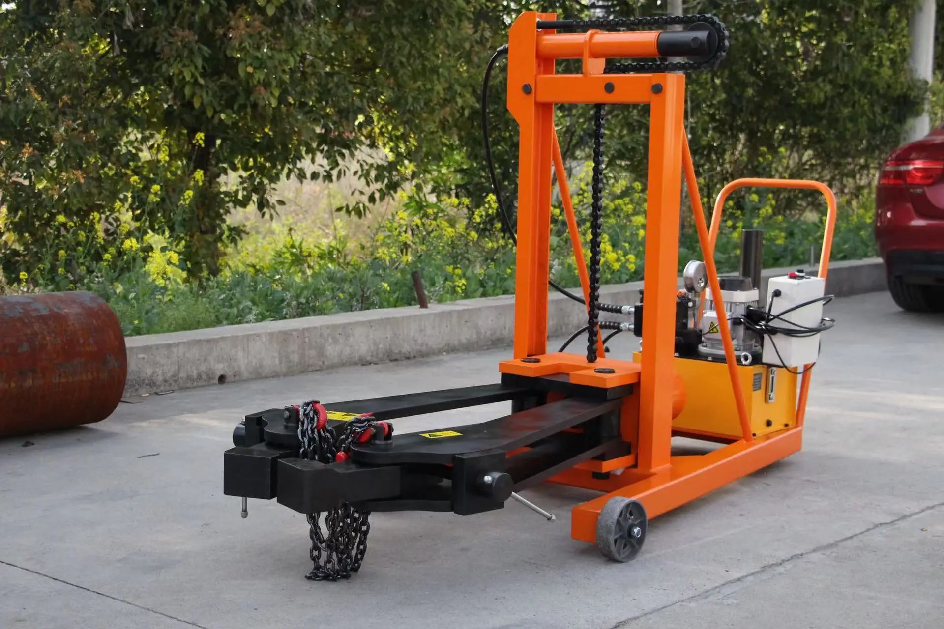 O extrator de engrenagem hidráulica automática de veículo de 2 garras pode ser equipado com elevador elétrico