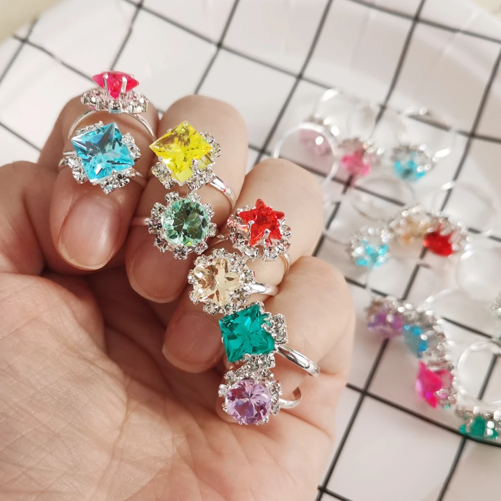 12/36 Pcs/box Adjustable Alloy Crystal Baby Girl Rings Fashion Children with Heart Shaped Showcase Gift Jewelry