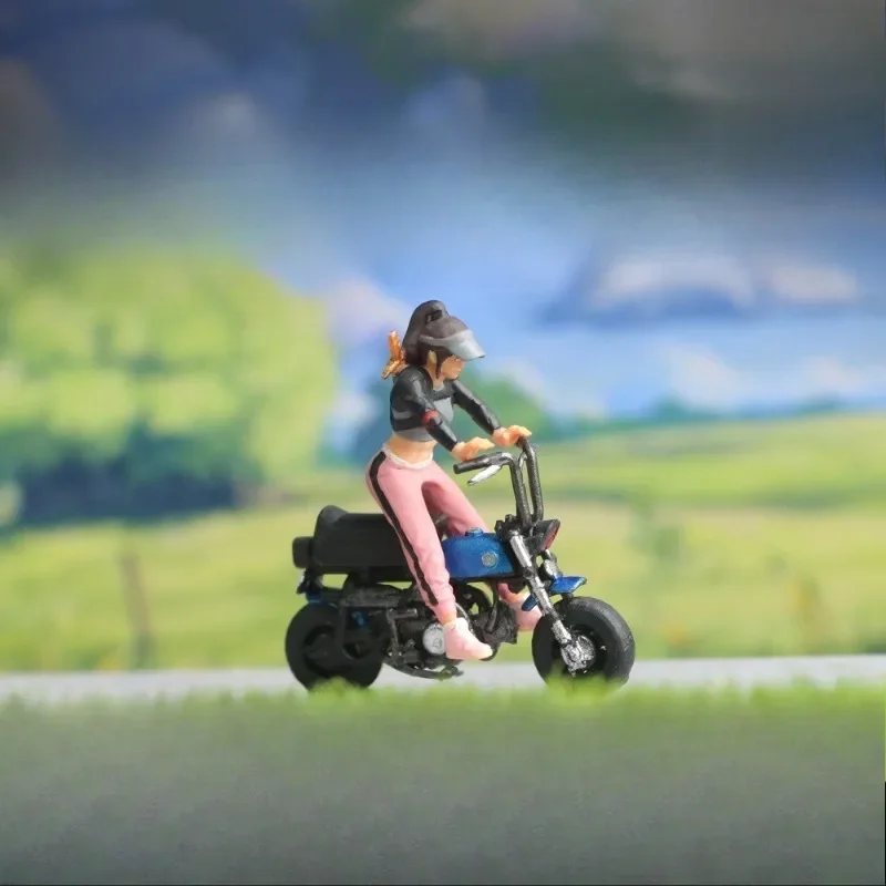 

Race woman motorcycle doll set simulation resin model