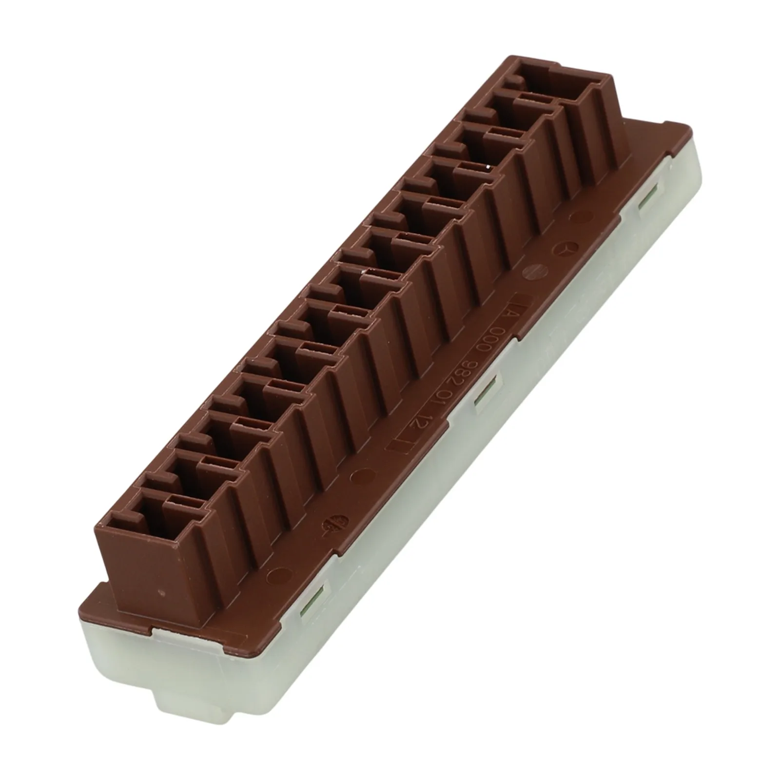 

Обслуживание автомобиля Замена автомобильного разъема распределителя питания Замена установки Процесс быстрой установки