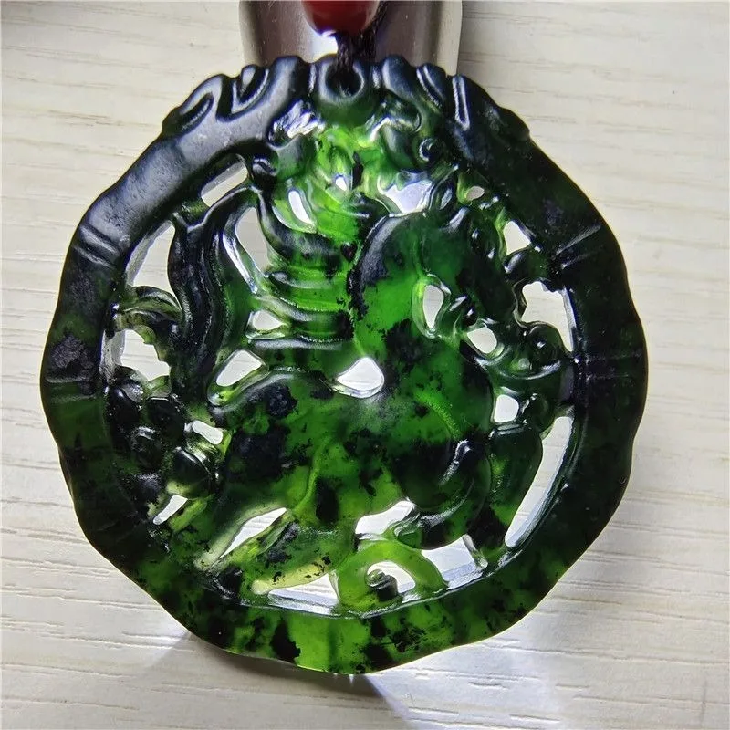 

The New Ink Jade Medicine King Stone Zodiac Horse Round Brand Necklace Is A Hit