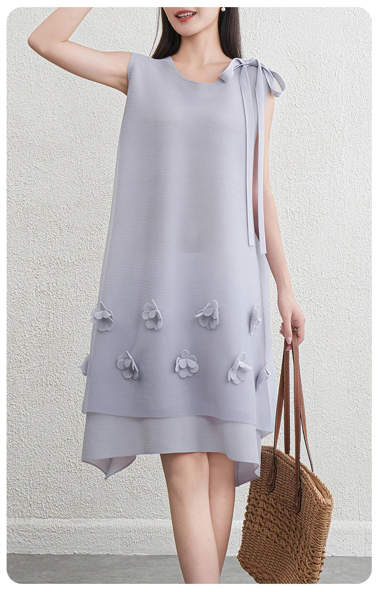 Miyake Plissiertes Kleid für Damen in Grau mit 3D-Schleife und Blumenapplikation, Frühling/Sommer 2026, A-Linie, Party, Schick, Stilvoll, Dezentes, Cooles Outfit – Detail 9