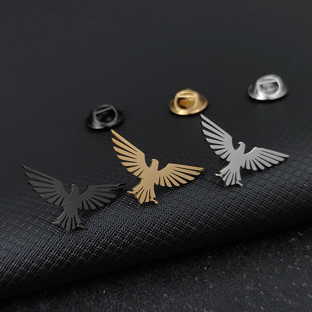 Personality Dark Metal Eagle Pin 3D Badge of  Animal Brooch  Clothing Suit Coat Hat Pin Accessory