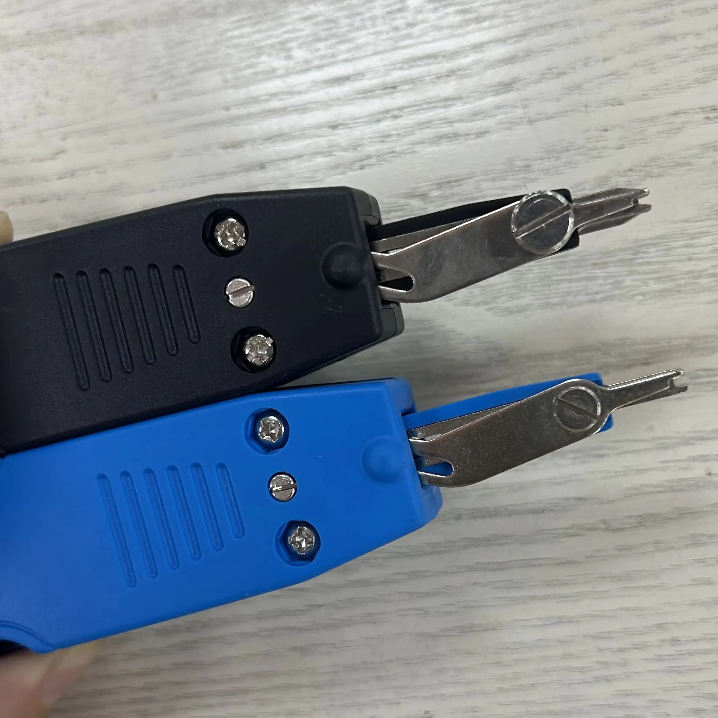 Universal IDC Punch Down Tool with Hook for 110/Krone Modules, Network Cable Insertion & Cutter, Multi-Function Tool