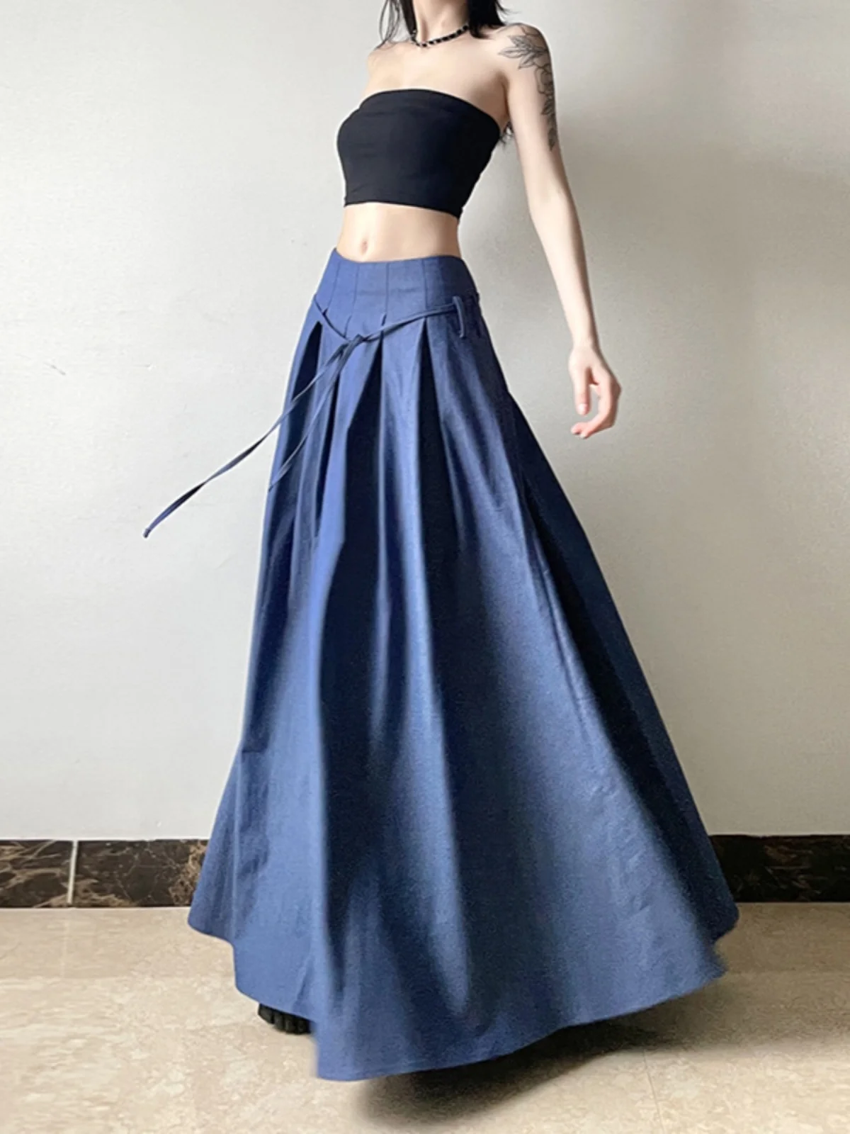 

Женская корейская тонкая джинсовая синяя плиссированная юбка в стиле ретро с завязками на талии, нишевая юбка-миди трапециевидной формы с высокой талией в стиле Харадзюку, осень