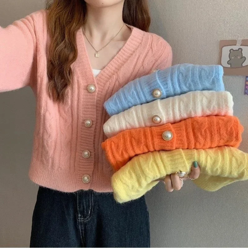 سترات نسائية محبوكة بأكمام طويلة ورقبة على شكل حرف v سترات خارجية متينة ورقيقة للربيع والخريف سترات تريكو موضة كورية سترات حمراء