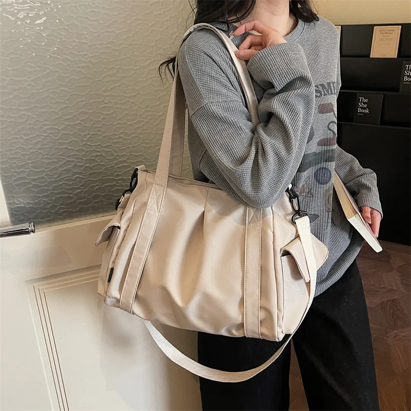 

Multi-Pocket Large-capacity Crossbody Women's 2026 Popular Versatile Messenger Bag Japanese Korean Shoulder Portable Tote Bag