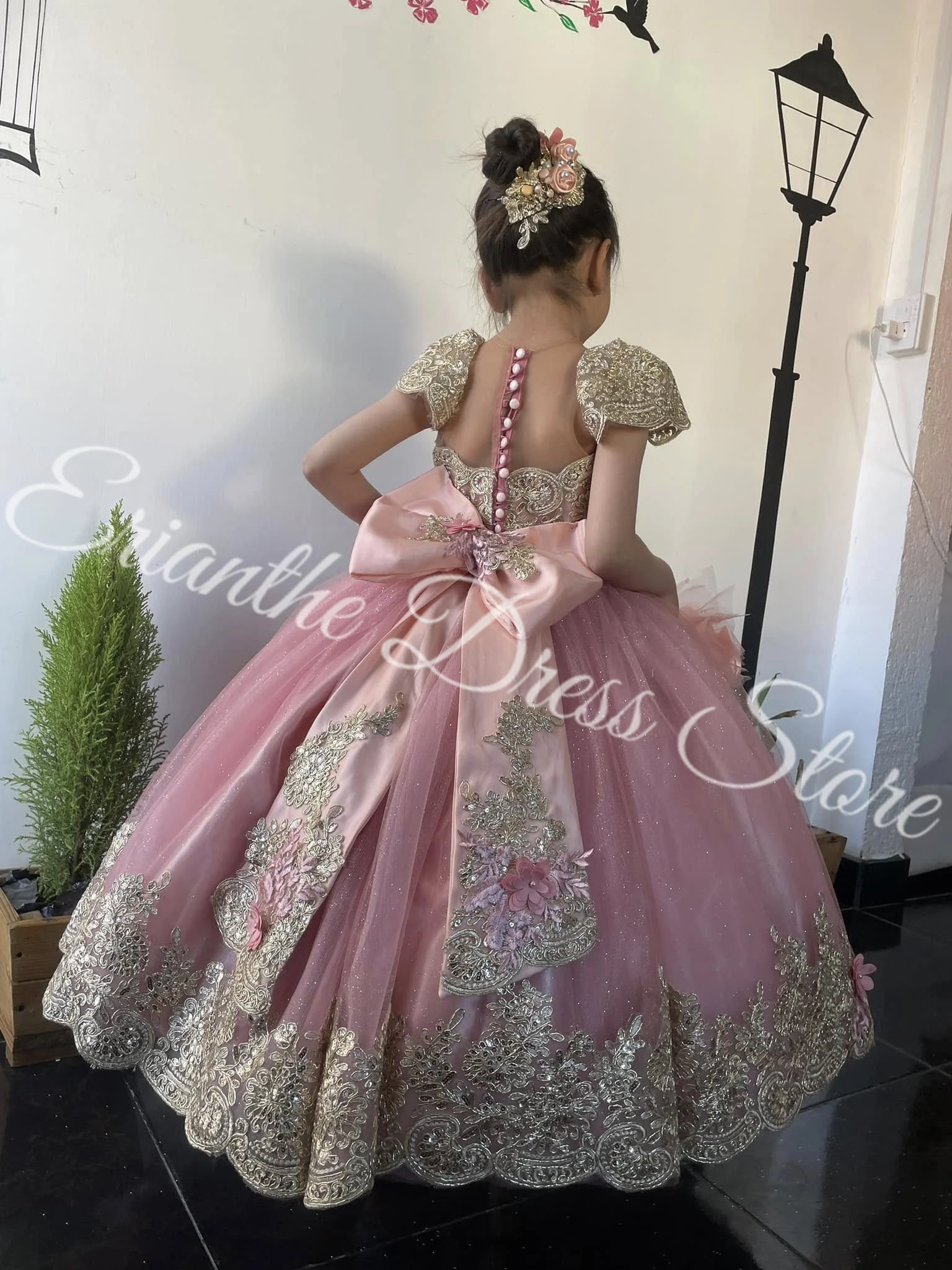 

Pink Customized Flower Girl Dress for Wedding Lace Applique Tulle Puffy Princess Kids Birthday Party First Communion Ball Gowns