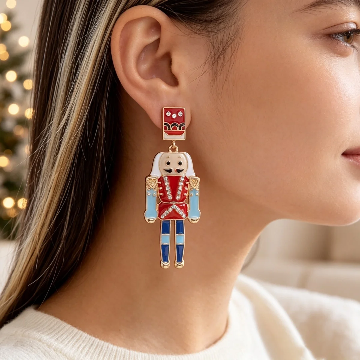 Weihnachtliche Strass-Ohrringe mit rotem und blauem Emaille-Nussknacker für Damen, niedliche, bunte, gestreifte, soldatenförmige Ohrringe, Schmuck. – Detail 9