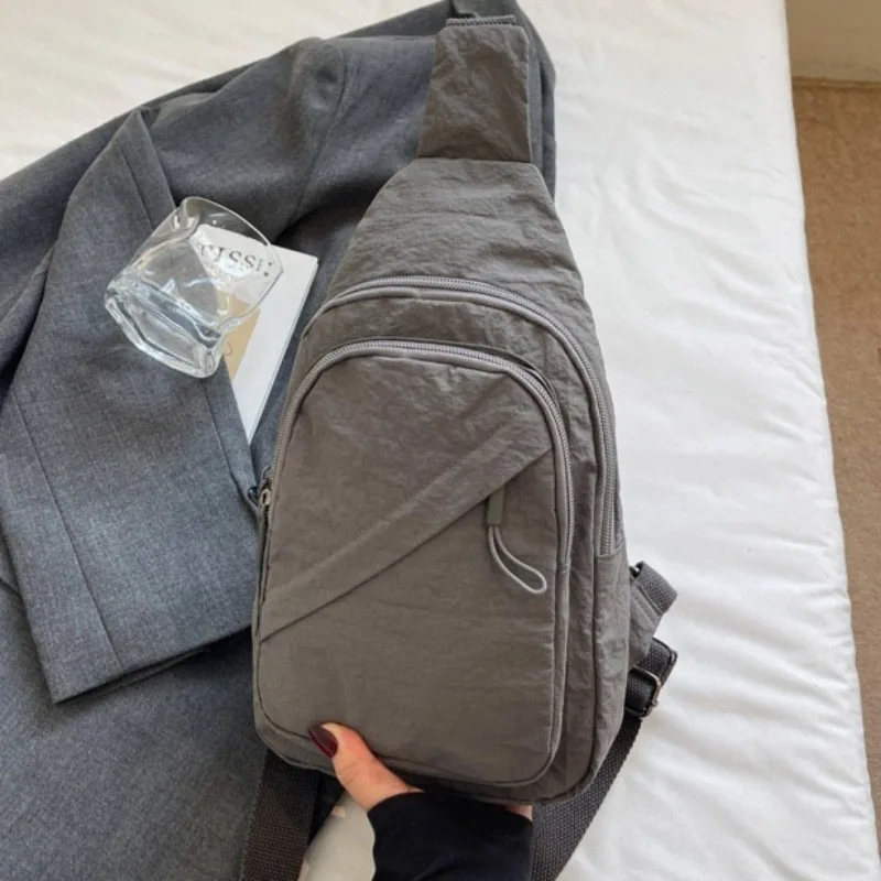 

Fashionable Women Crossbody Bag Chest Bags with Multi-pocket Design Portable Womens Shoulder Bag with Adjustable Shoulder Strap