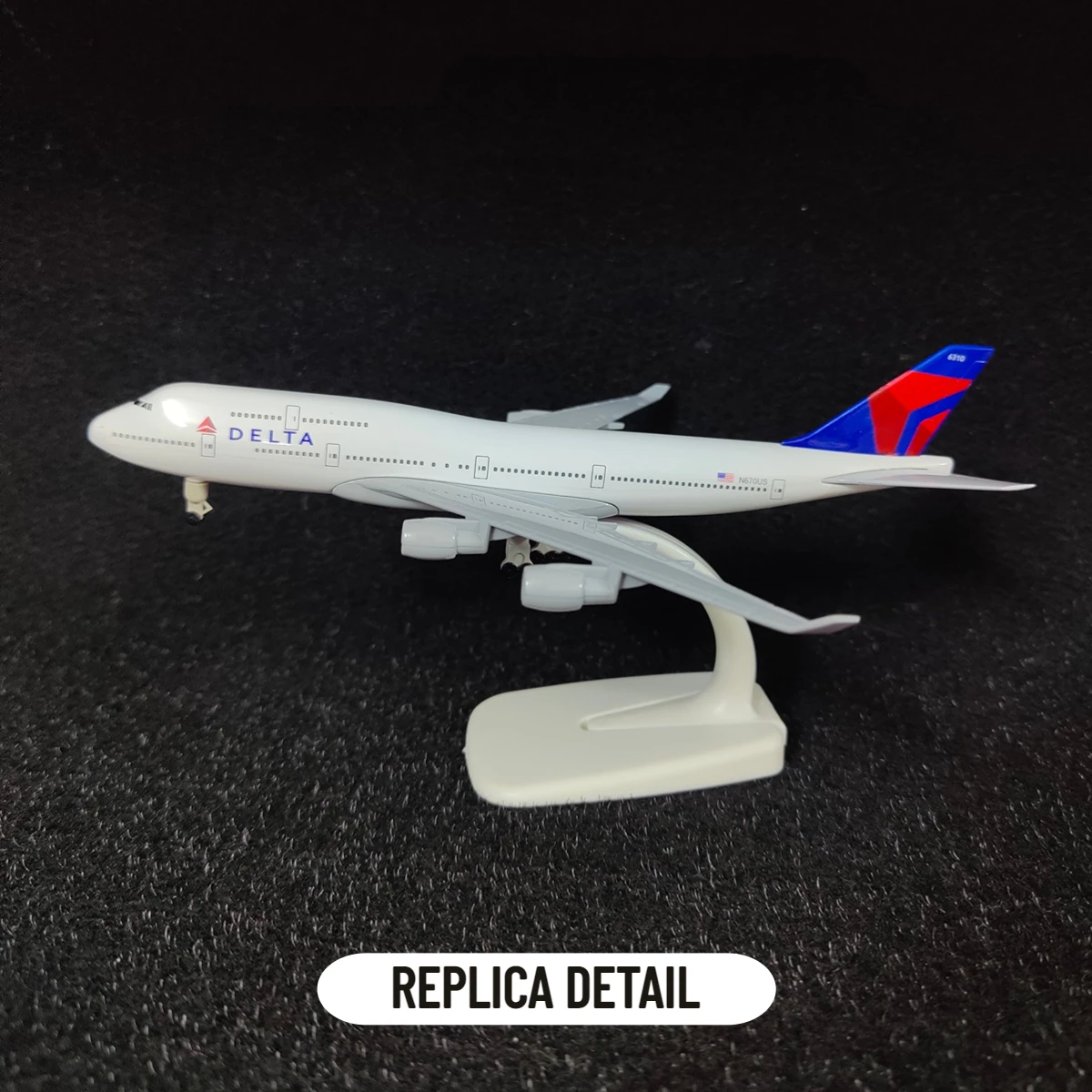 1:250 Metal Aircraft Model Replica Delta Airlines B747 Airplane Scale Miniature Art Decoration Diecast Aviation Collectible Toy