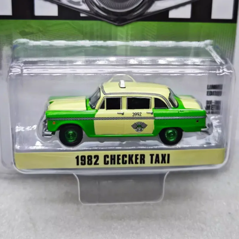Greenlight-modelo de coche de simulación de aleación de motores de cuadros, escala 1/64, colección estática, juguetes navideños decorados, regalo de recuerdo, 1982