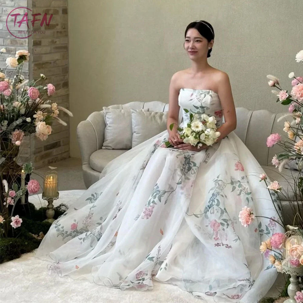 TAFN Floral Wedding Dresses Strapless A-line Bridal Gowns Floor-Length Sleeveless Photo Shoot Dress for Bride Custom Made