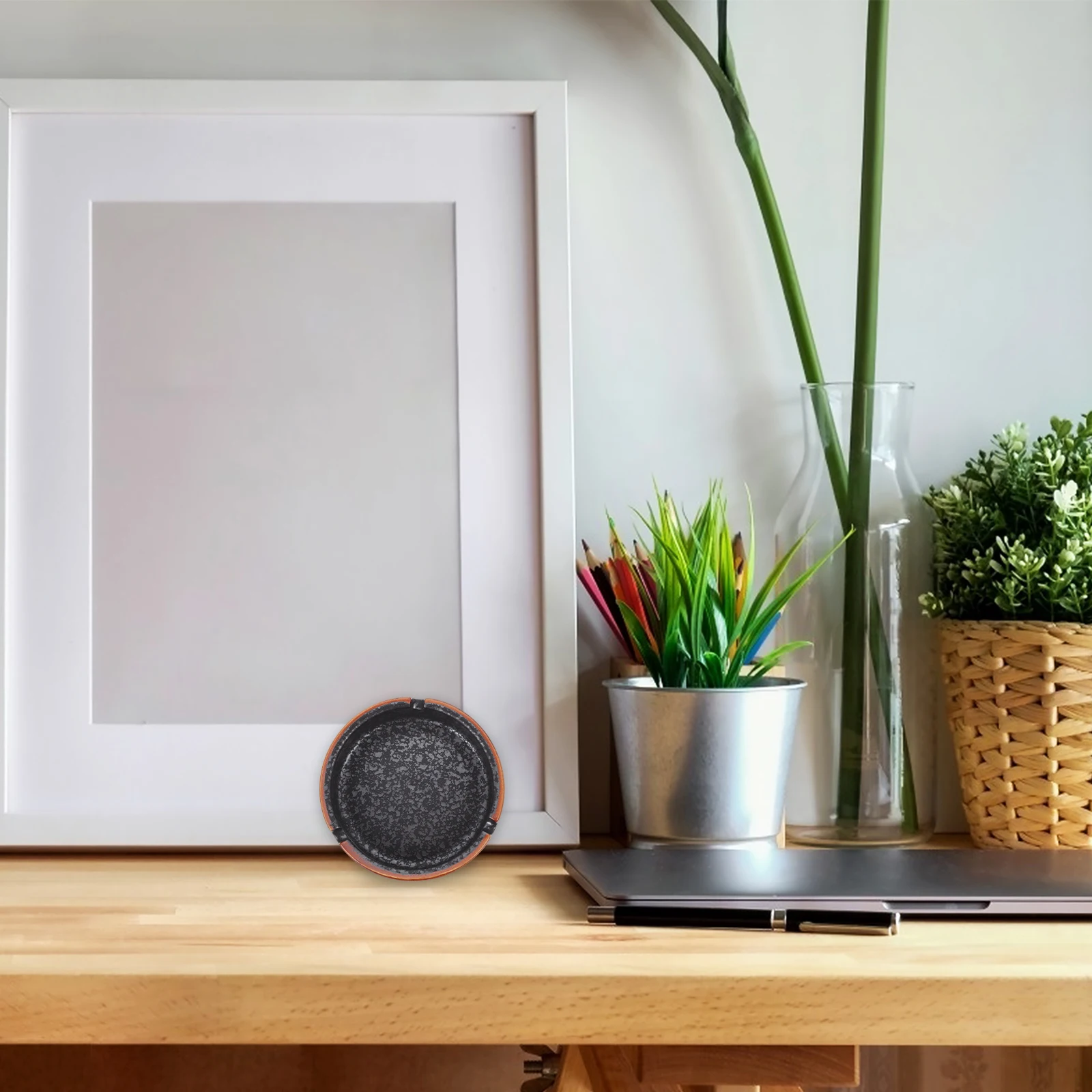 

Ceramic Art Ashtray Desktop Ashtray Unique Ash Holder Home Ashtray Ornament Bar Ashtray