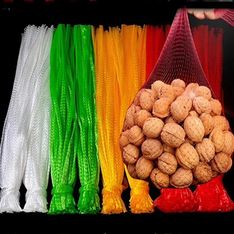 100pcs Red Plastic Mesh Bags Fruit Chestnut Nut Small Mesh Packaging and Storage Net Cover Portable Nylon Woven Bag with Buckle