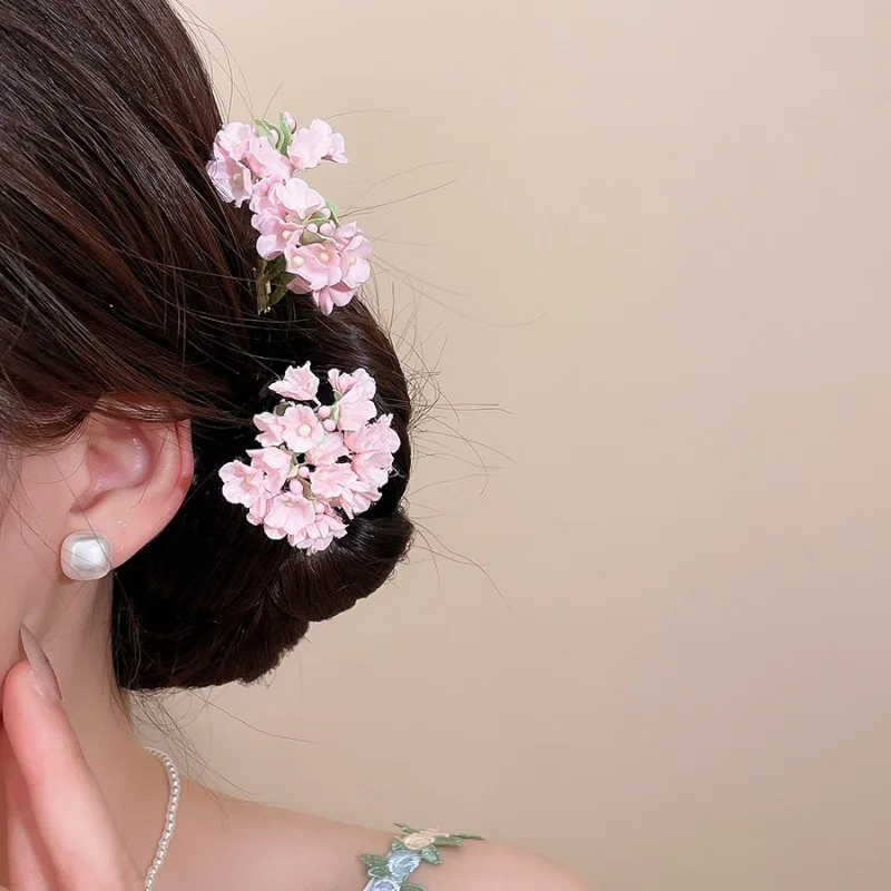 6 Colors Bohemian Artificial Hydrangea Flower Hair Claw Clip Women Floral Cluster Hair Accessories Wedding Bridal Vacation K view 5