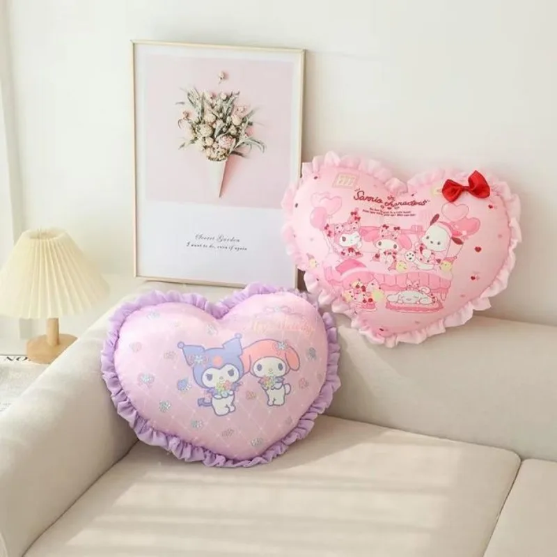 Sanrio sweet and cute My melody Kuromi creative cartoon pattern printing fashionable soft and comfortable ruffled love pillow