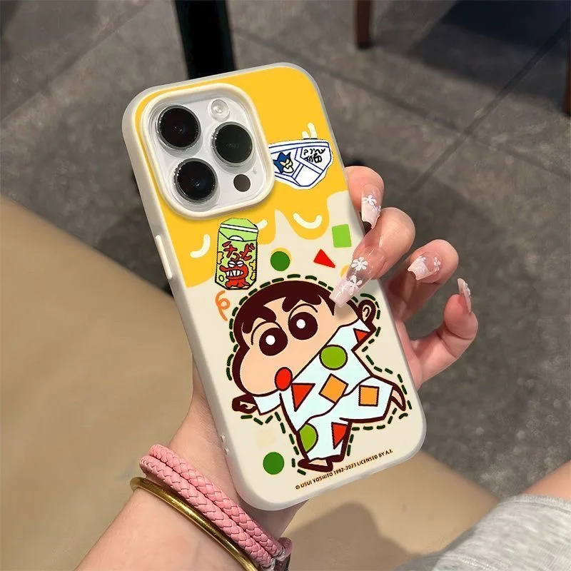 เคสโทรศัพท์ลายการ์ตูนอนิเมะน่ารัก ลาย Crayon Shin-chan สำหรับ iPhone 16 15 14 13 12 11 Pro Max Plus ผิวสัมผัสนุ่มแบบด้าน ผลิตจากซิลิโคน TPU นิ่ม