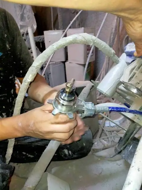 GRAC مضخة مكبس بخاخ طلاء بدون هواء 395 قطعة سريعة الإصدار 17C489