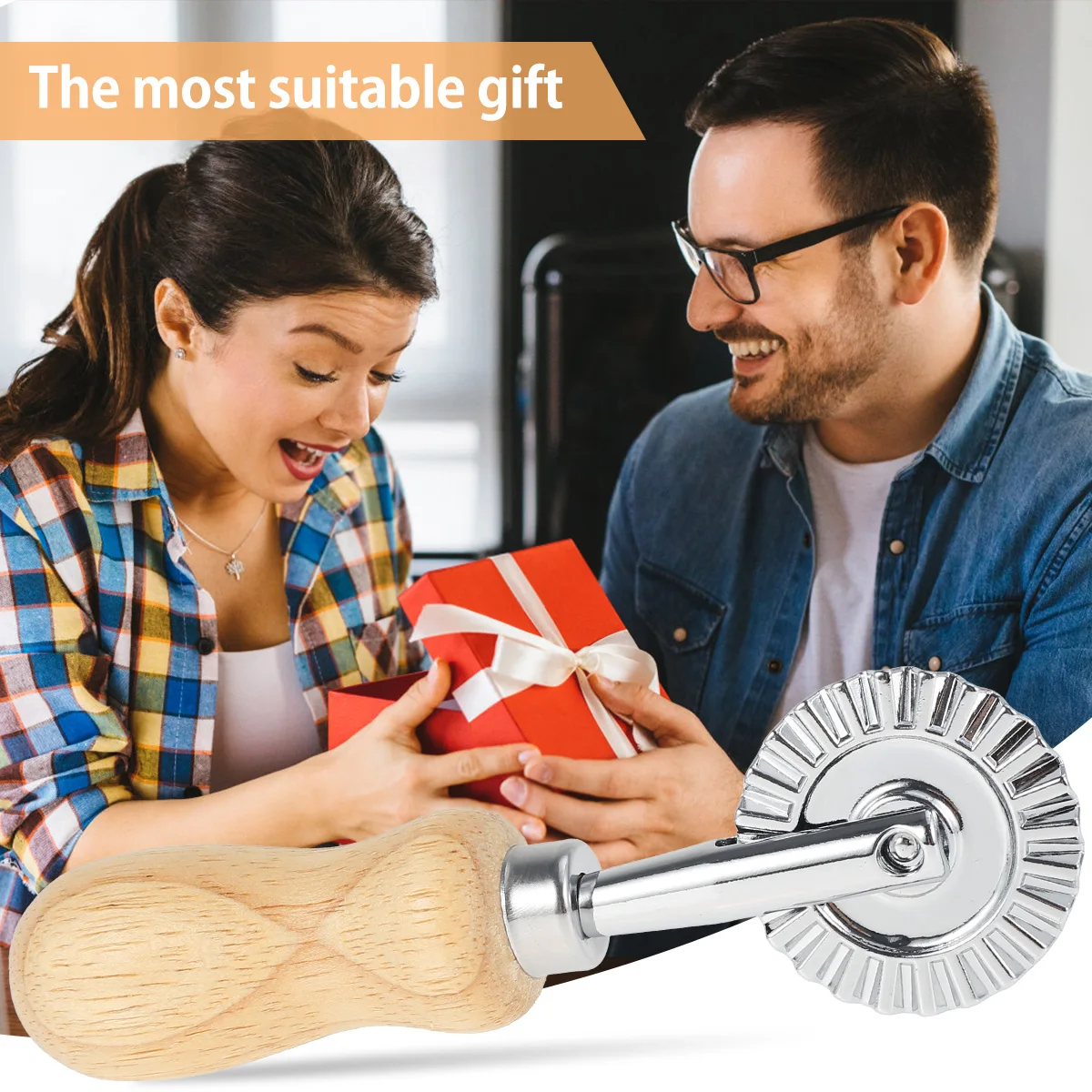 Pastry Wheel Cutter Aluminum Alloy Pastry Cutting Wheel with Ergonomic Wood Handle Multipurpose Dough Cutting Roller for Baking