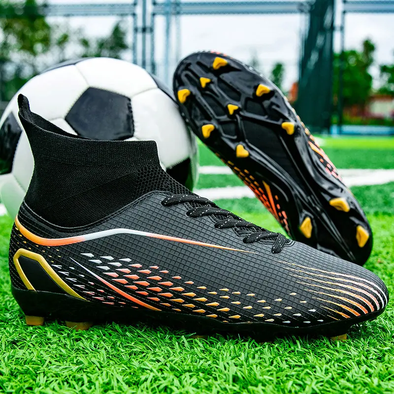 

A pair of youth four-season leather upper long-stud football shoes, high-top wear-resistant soccer shoes,sizes 33-46，HXH-X2308