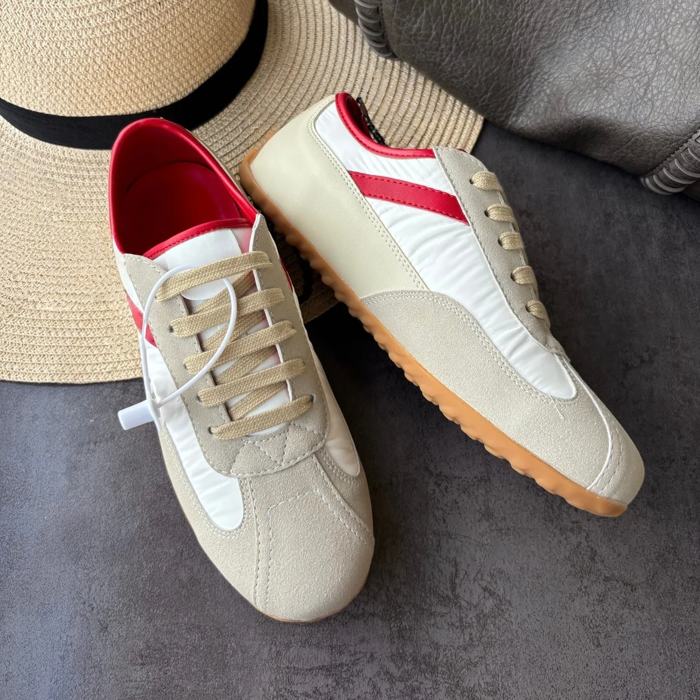 Autumn/Winter Hot Selling Retro German Training Shoes Luxurious Women's Lightweight Everyday Walking Shoes Outdoor Sports Shoes
